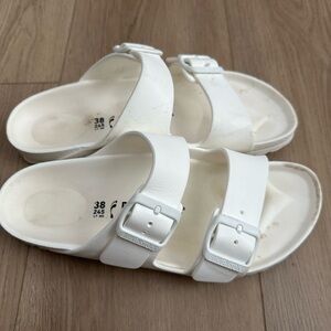 Birkenstock 7.5 White Sandals